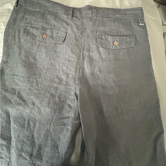 Men’s Tommy Bahama shorts - Picture 7 of 8